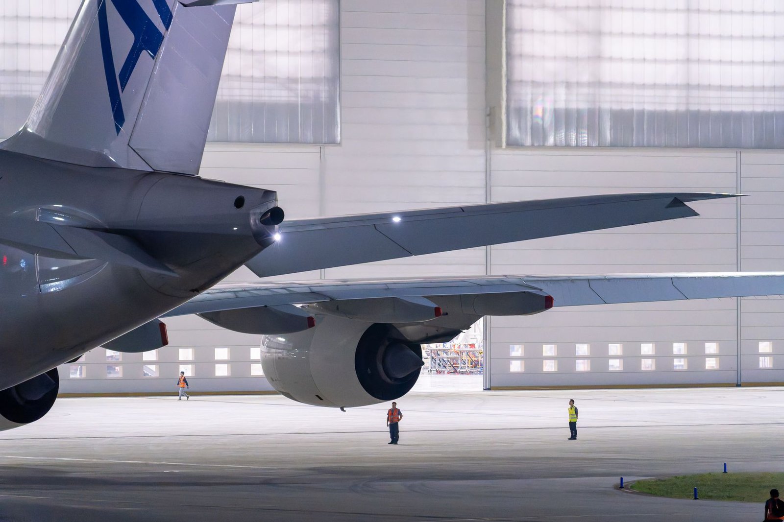 Aircraft maintenance hangar work of the kind linked to Air Force veterans asbestos exposure