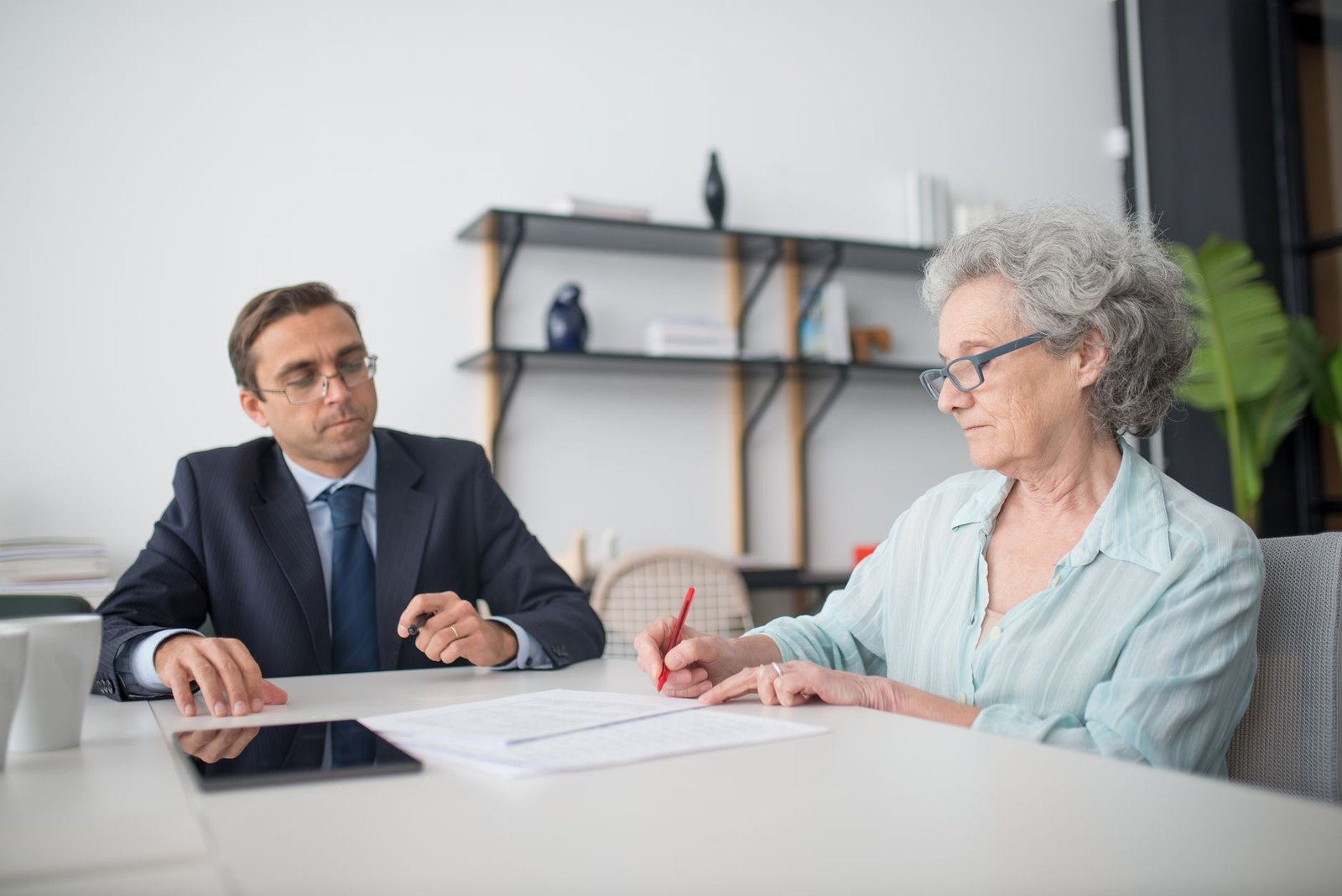 Widow discussing VA Survivors Pension eligibility with a Veterans Service Officer